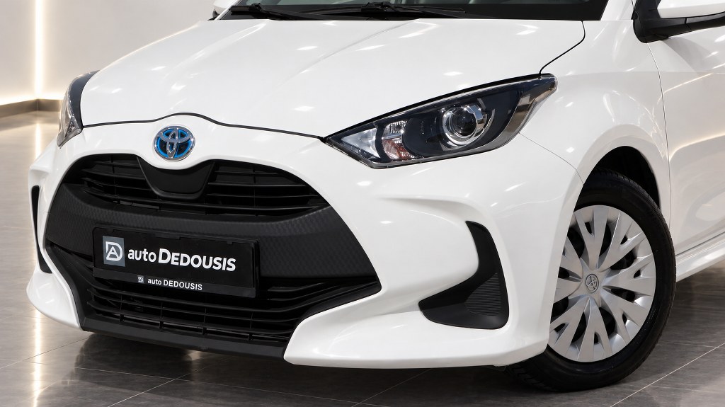 Toyota Yaris Hybrid | Business